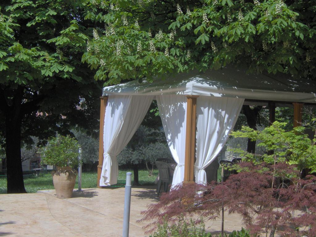 Albergo Ristorante Aquila Sulzano Exterior photo