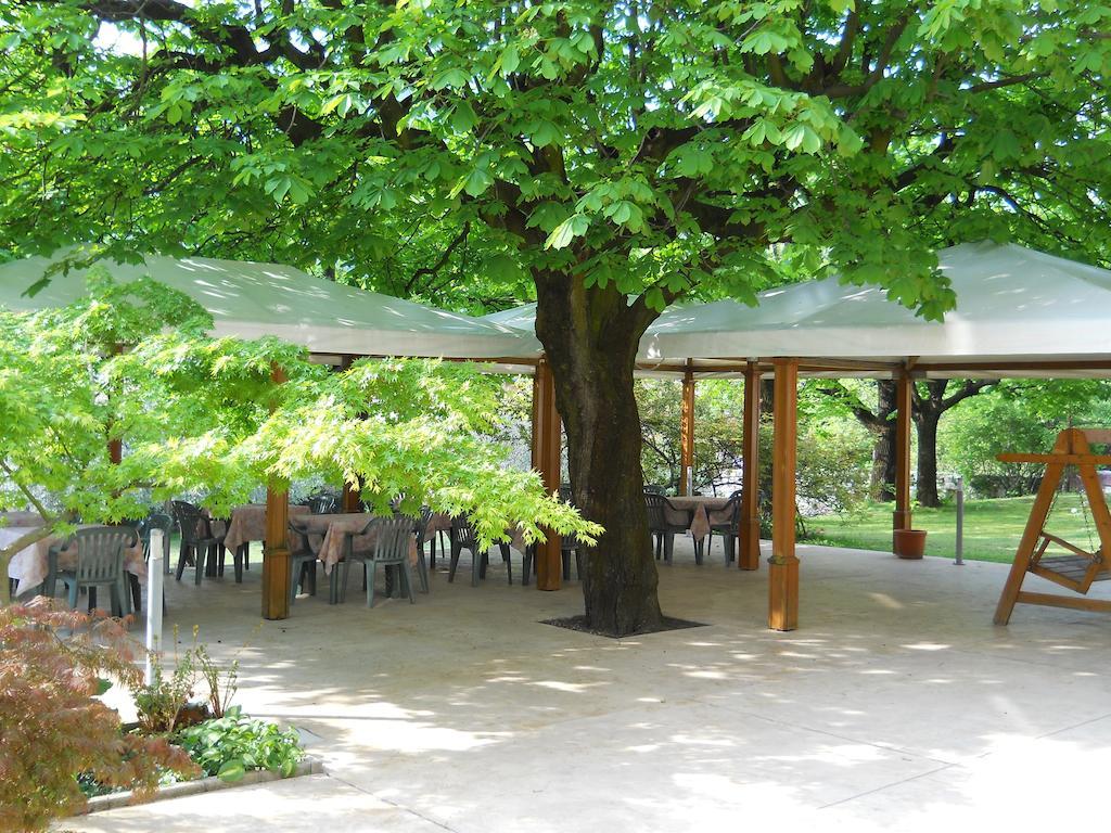 Albergo Ristorante Aquila Sulzano Exterior photo